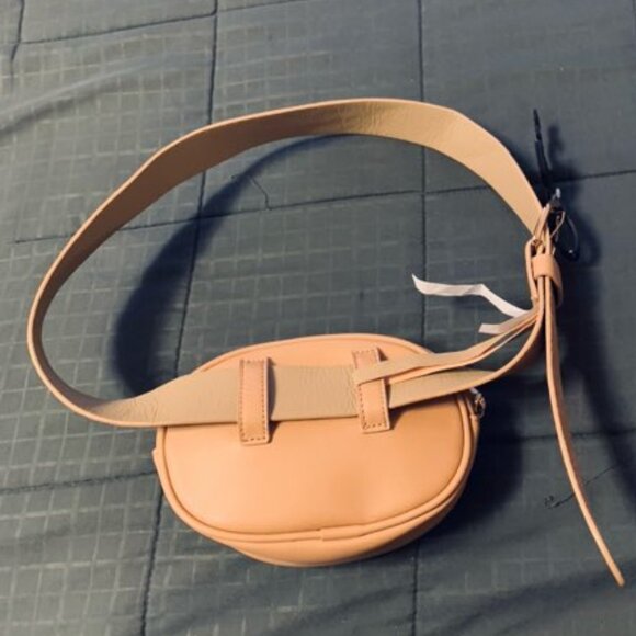 Steve  Madden Fanny Pack - Picture 2 of 5